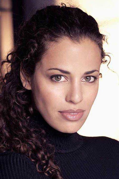 Athena Karkanis_avatar