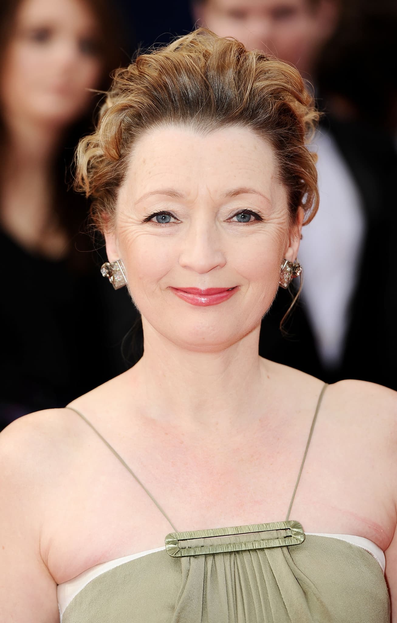 Lesley Manville_avatar
