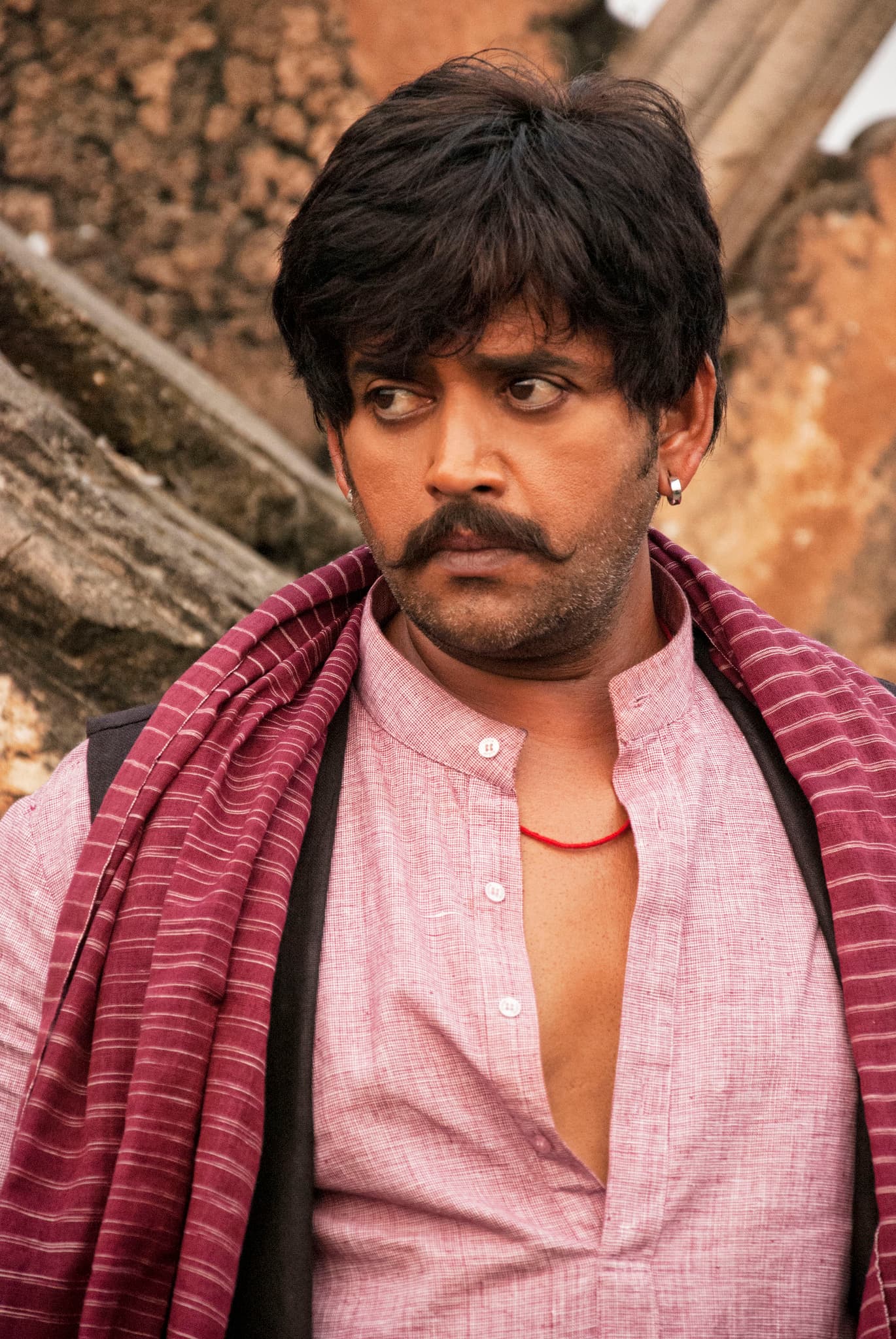 Ravi Kishan_poster