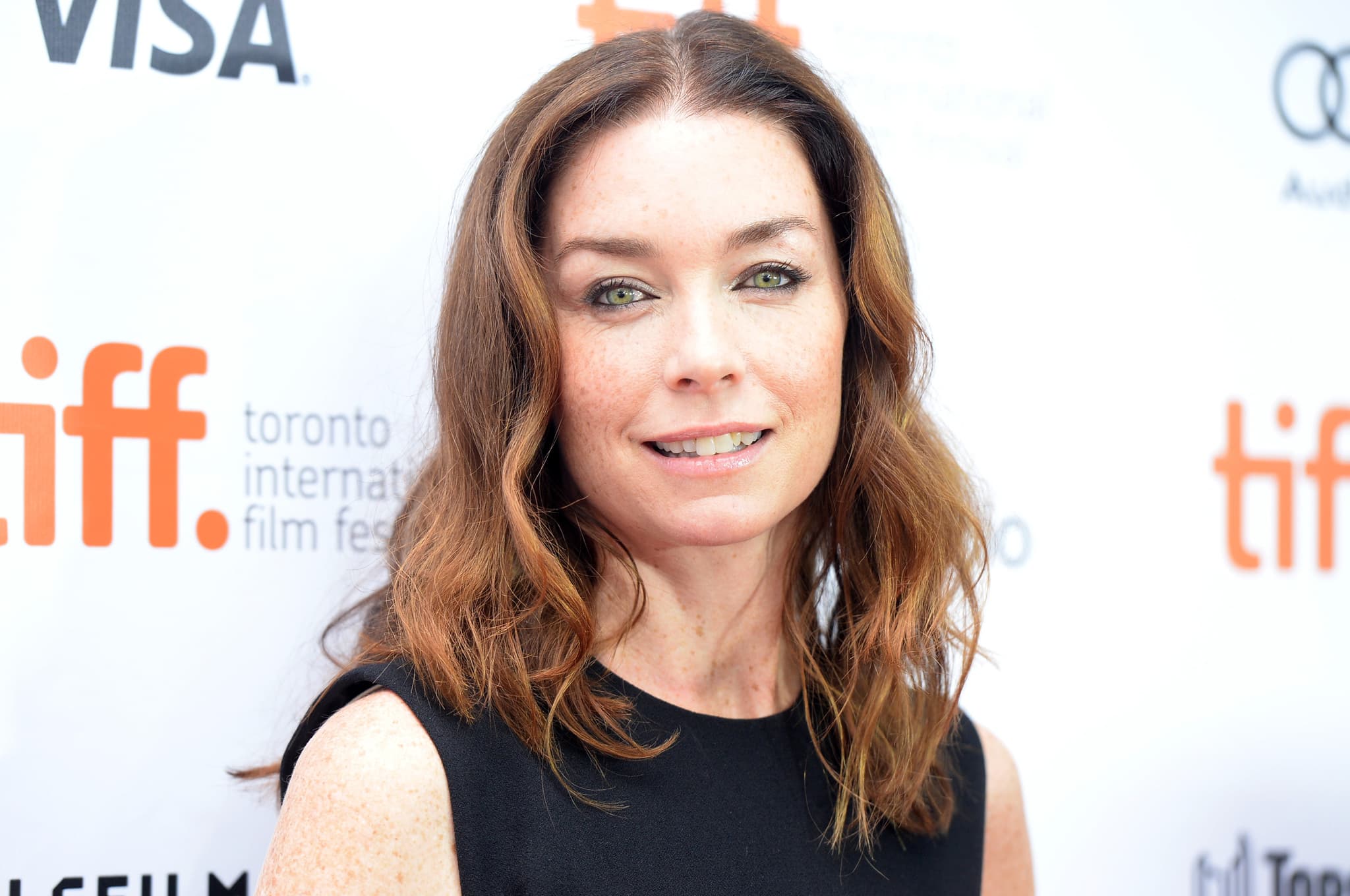 Julianne Nicholson_avatar