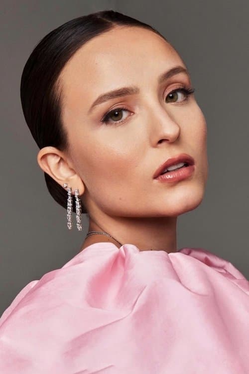 Larissa Manoela_poster