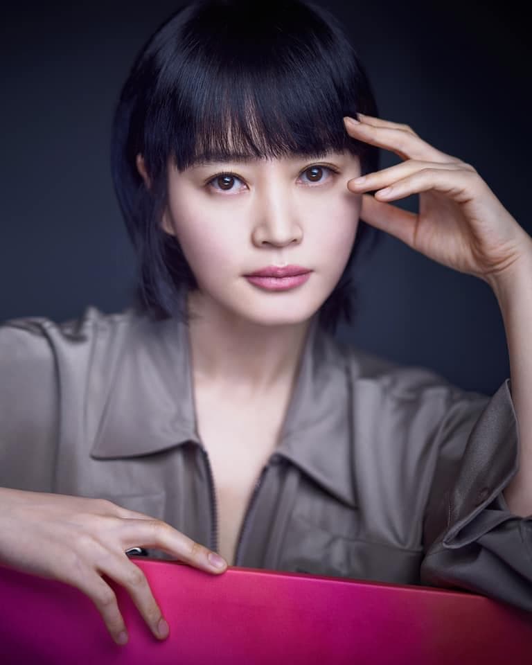 Kim Hye-su_poster