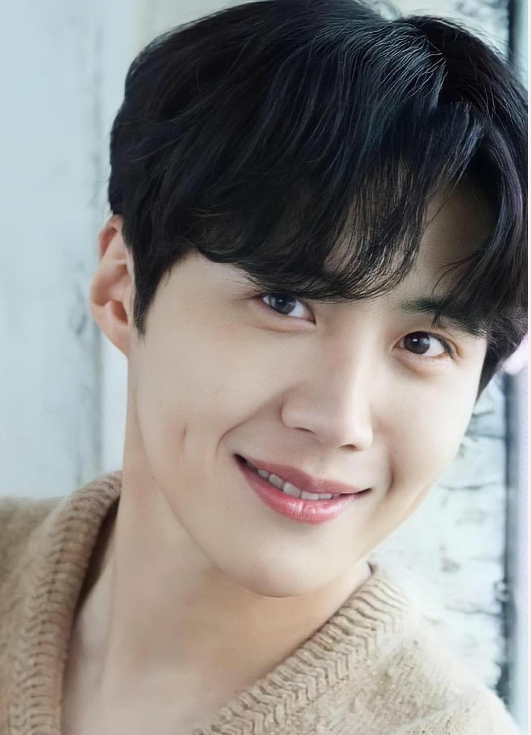 Kim Seon-ho_poster