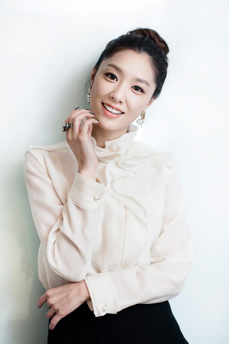 Seo Ji-hye_poster